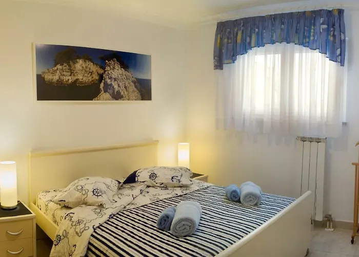 아파트 Banjole Yards *